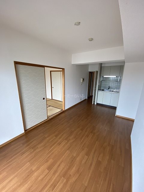 ソシエ弐番館 リビング