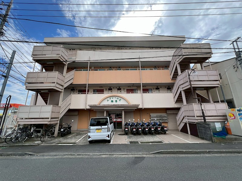 エクレールK鶴巻  306号室 外観