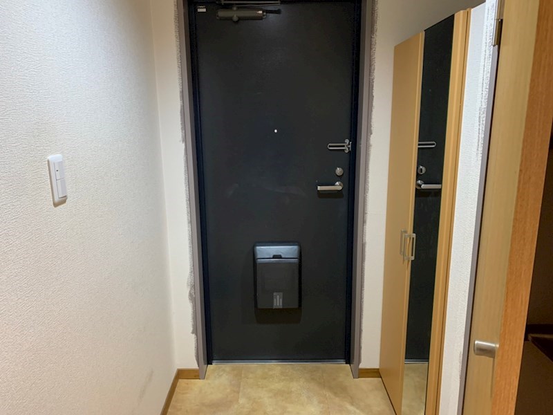 アズフローラいずみ野 玄関