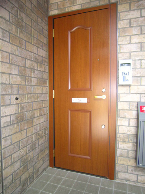 ガーデンヒルズWEST 玄関