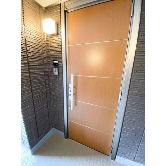 シャルマンドミール 玄関