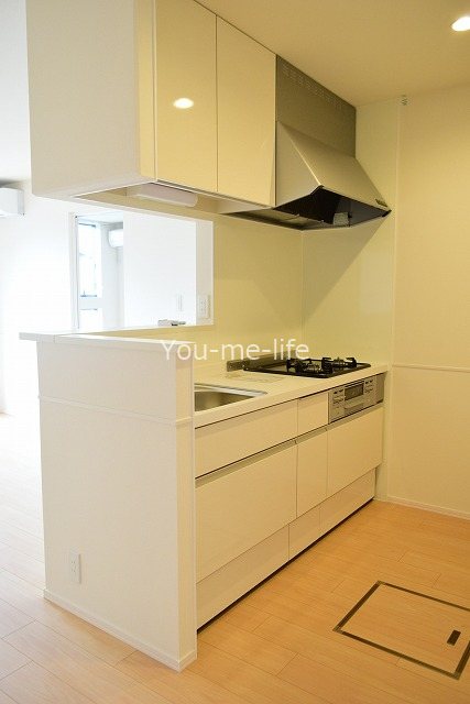 メゾン　コンフォール Ⅰ キッチン