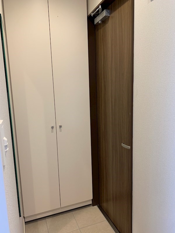 メゾンクレール 玄関