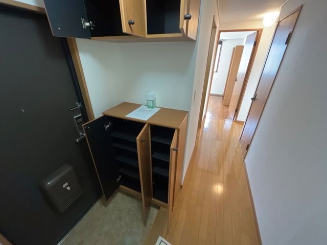 メイプルハウス 玄関