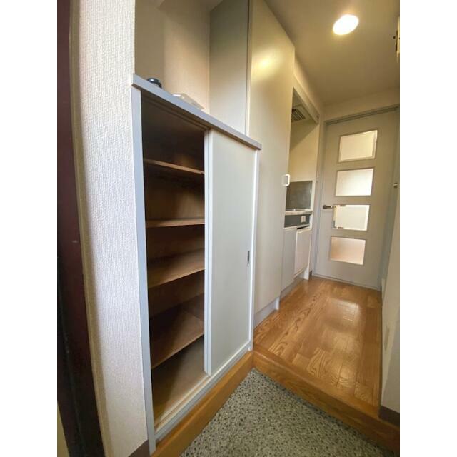 ライオンズマンション本厚木第３ 玄関