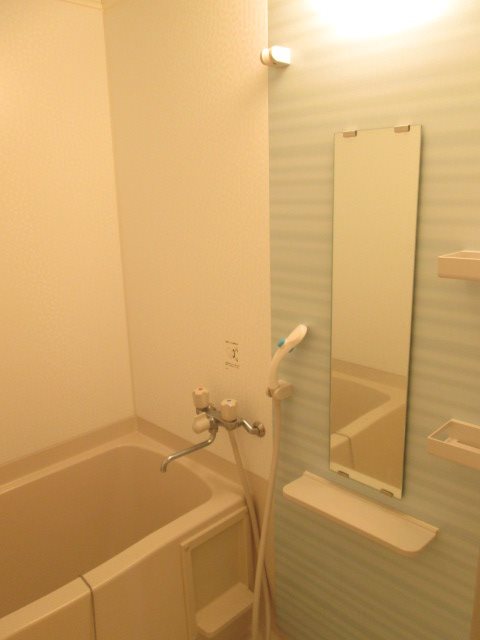 アース湘南台 風呂画像