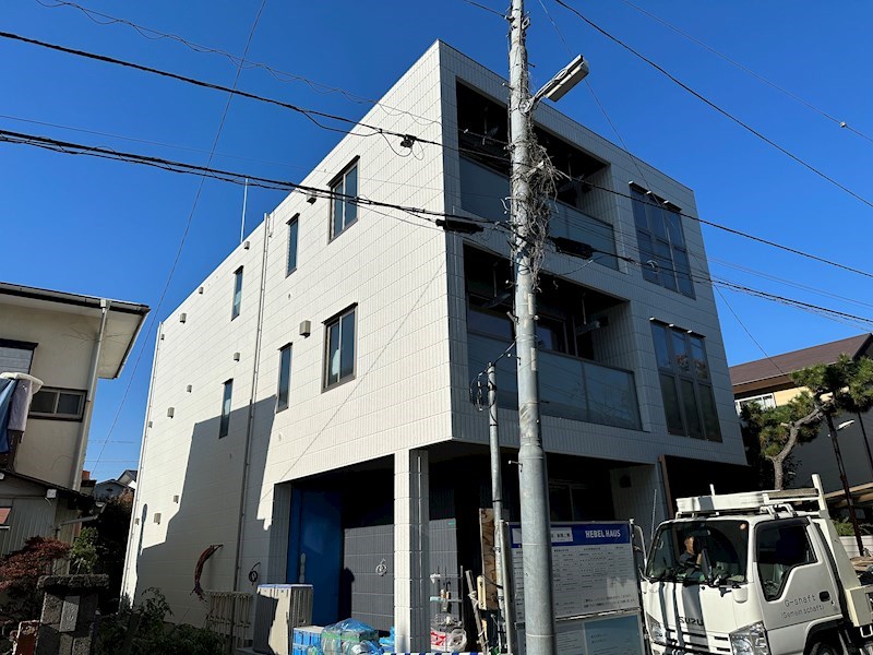 クレールエミネンス藤沢 202号室 外観
