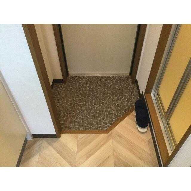 マルヴィエント湘南 玄関