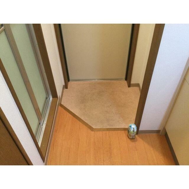 マルヴィエント湘南 玄関