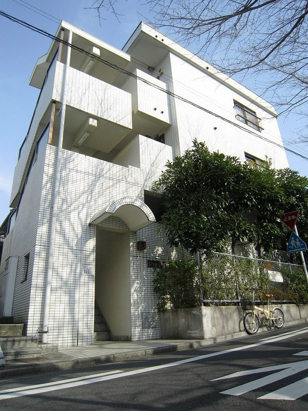 シャトレ湘南台 104号室 外観