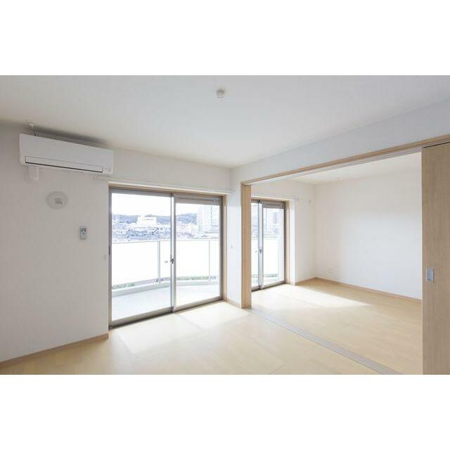 シャトーエミール リビング