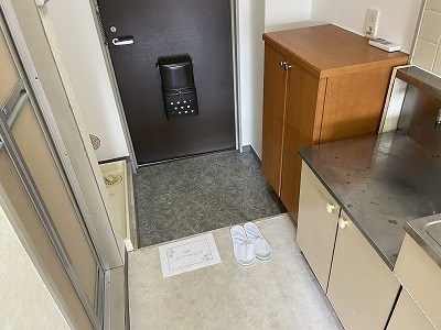 第一レジデンス白鳥 玄関