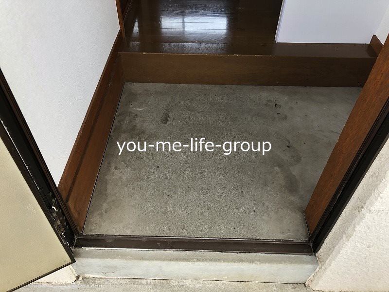 山本ハイツ 玄関