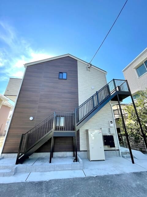 ルノン逗子海岸 202号室 外観