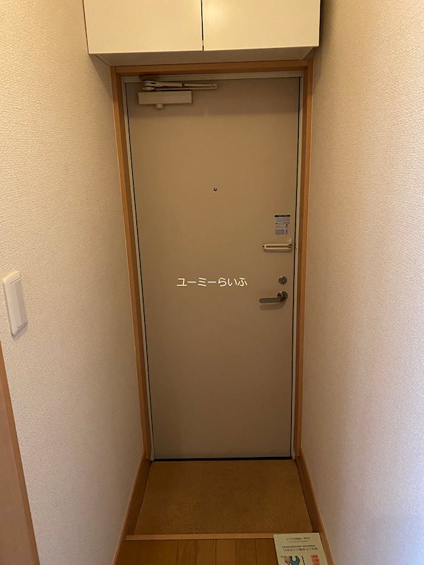 パンテオンA棟 玄関