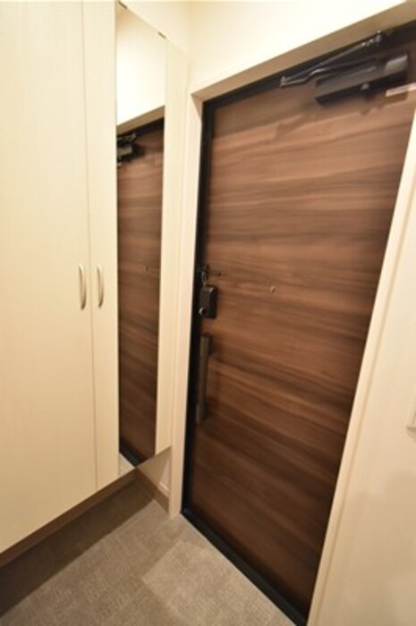 ロイヤルスター 玄関