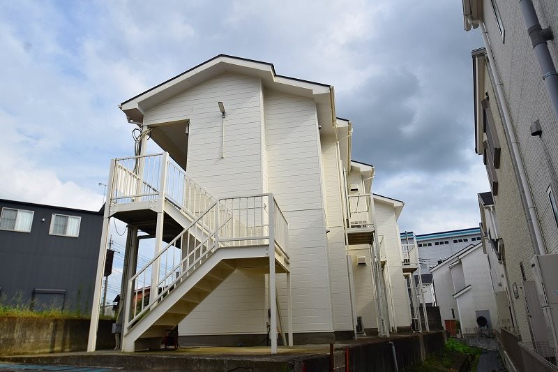 鈴川ハイツ　Ⅱ 205号室 外観