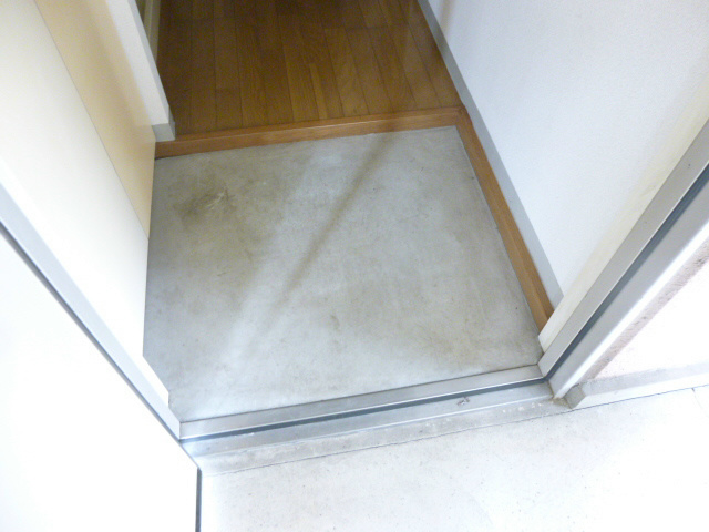 フラットYM2 玄関