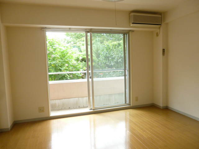 フラットYM2 ベッドルーム