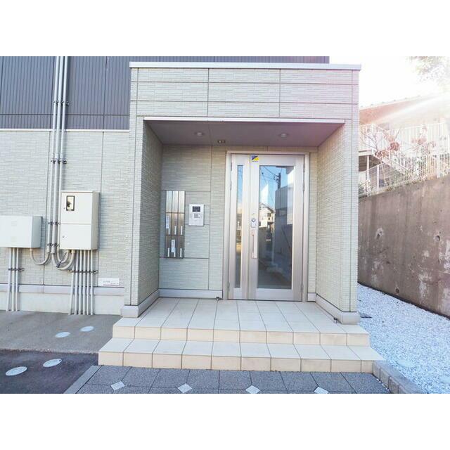 メゾンリヴェール 玄関