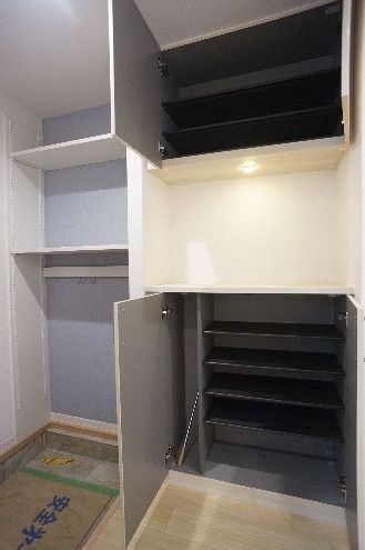 コンフォート　ミエル 玄関