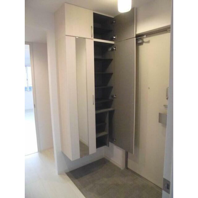 グランドパレス 玄関