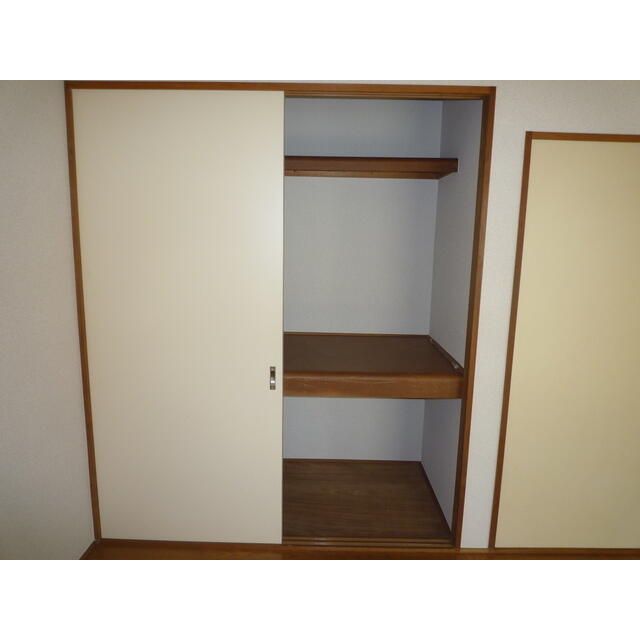 エステートピッコロ 収納