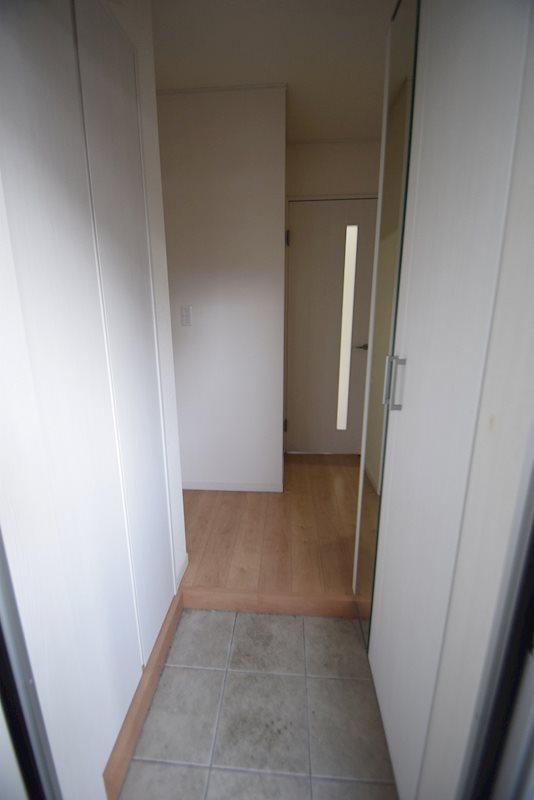 ディアコート産興 玄関