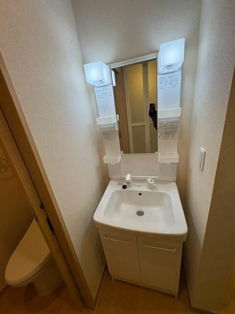 グランデ老松町 洗面所