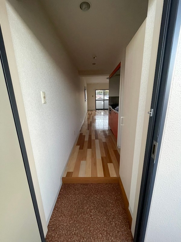 プレイズレイ 玄関