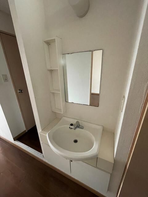 メイゾン・チュトワイエ白旗 その他4