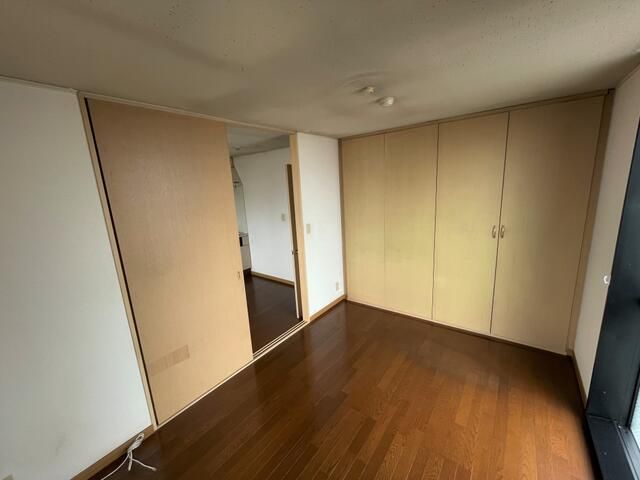 メイゾン・チュトワイエ白旗 ベッドルーム