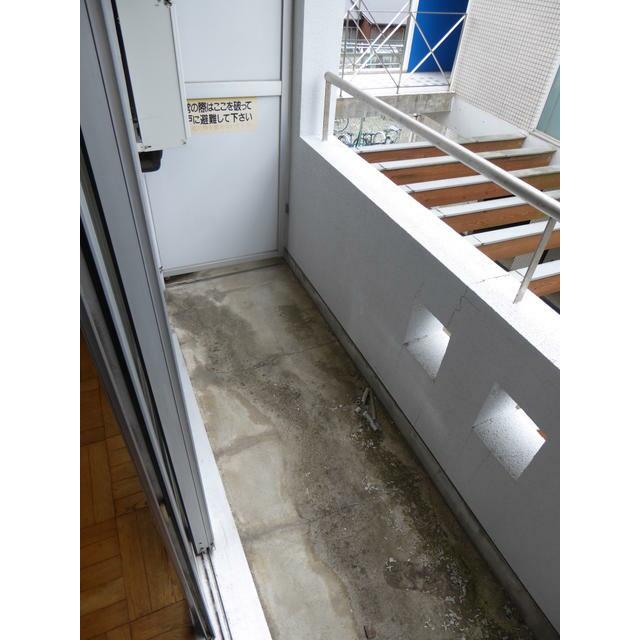 ステアーズアパートメント ベランダ