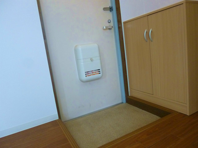 DMニューライフ湘南 玄関