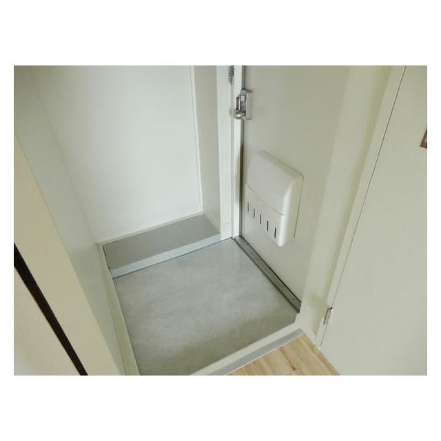 ビレッジハウス三田3号棟 玄関