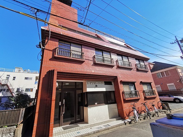 レインボーハイツ 201号室 外観