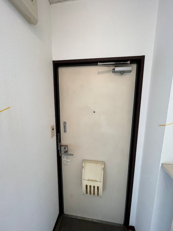 レイン湘南 玄関