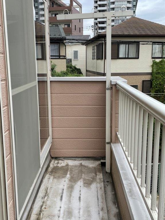 妻田南貸家 ベランダ