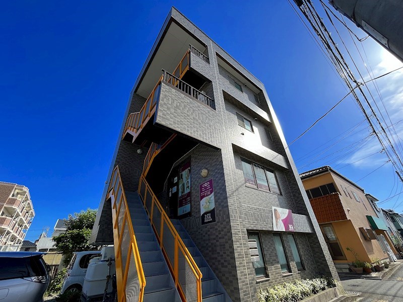 岩崎ビル 301号室 外観