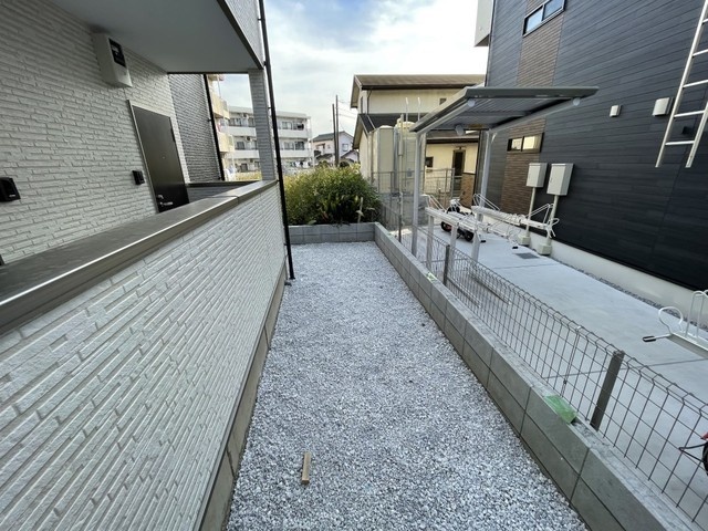 ジーメゾン伊勢原石田 ベランダ