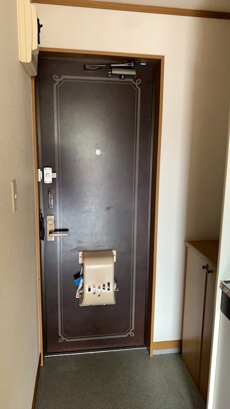 ハイツトーマス 玄関