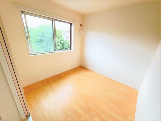 コンフォールK ベッドルーム