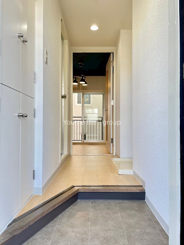 ジュネパレス平塚第16 玄関