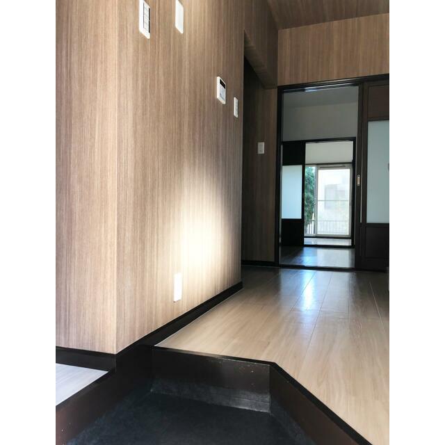 ten-five高森 玄関