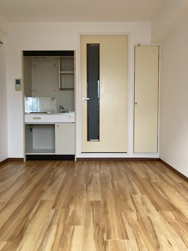 ジュネパレス平塚第16 リビング