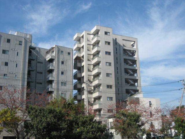 オンディーヌ湘南 203号室 外観