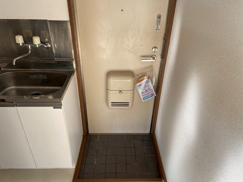 第８匠優アパート 玄関