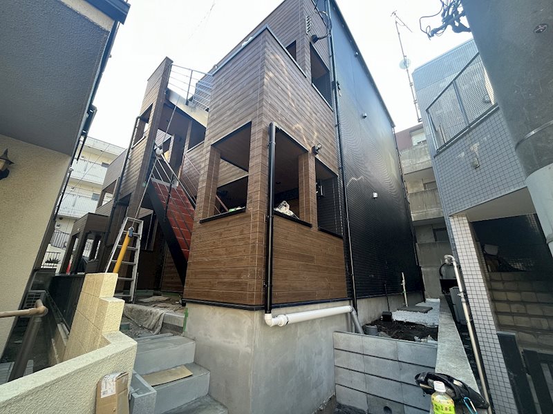 アザーレ・バモス藤沢本町 201号室 外観