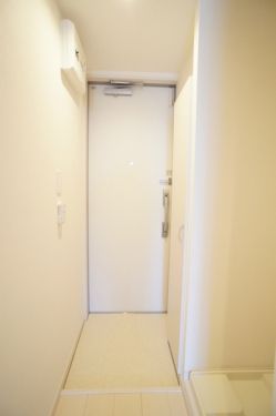 リブリ・スフィーダ 玄関