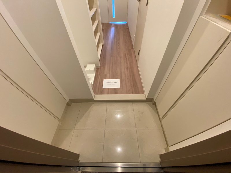 ステラ平塚 玄関